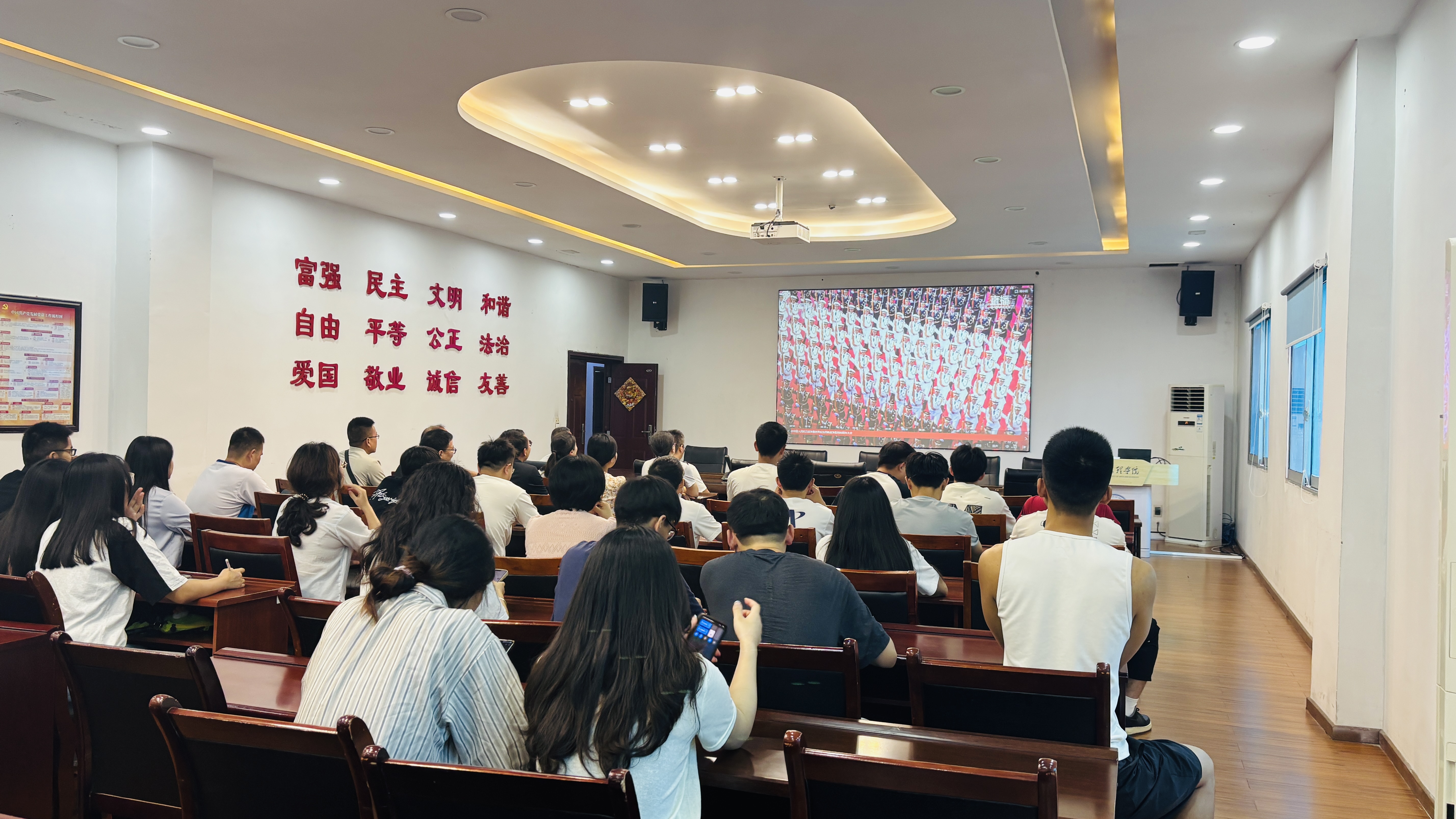 YDjS_1756969577126031140.jpg